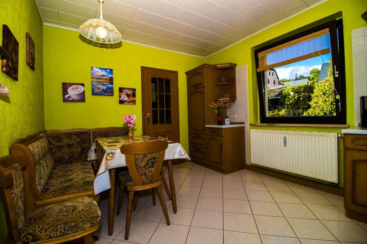 Am Balkon Des Erzgebirges Apartment Bernsbach Luaran gambar
